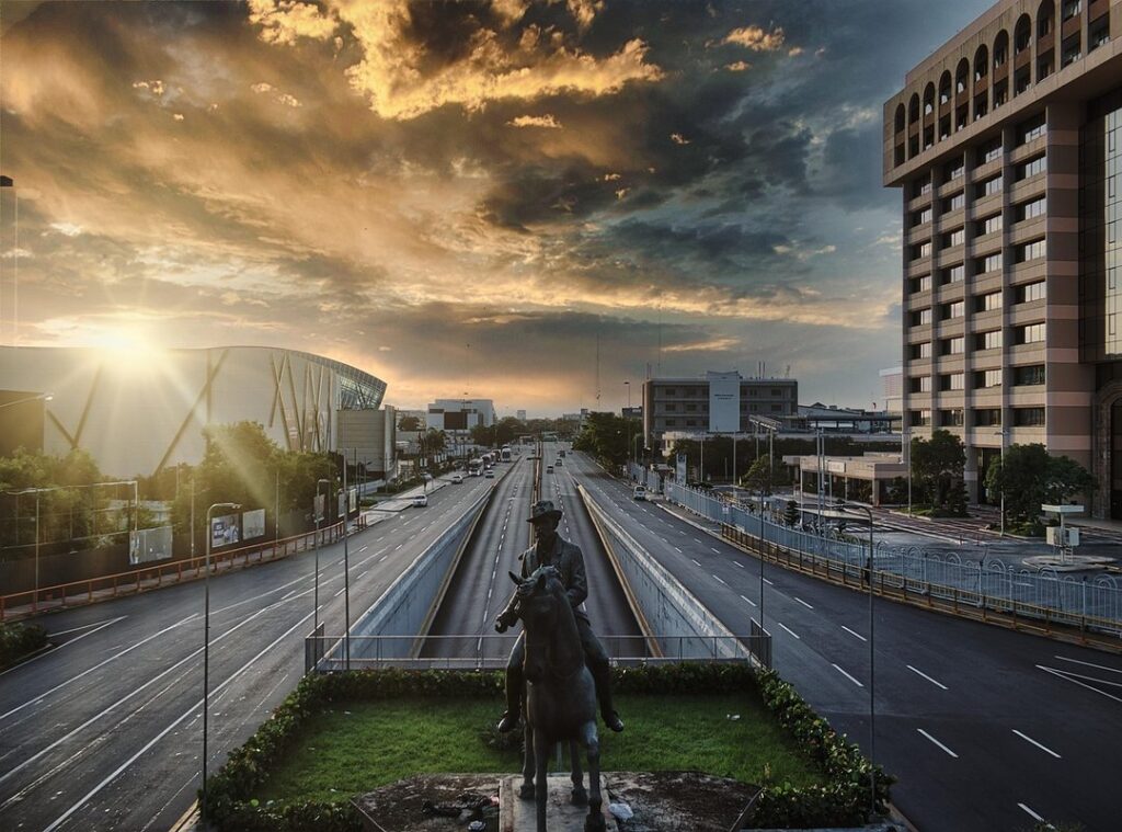 feliz domingo lluvioso gif