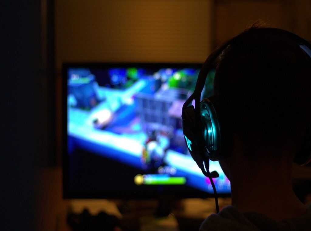 gaming monitors features